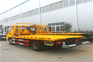 峪口附近拖车救援搭电